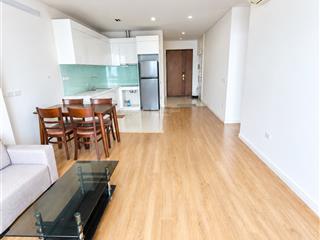 Cho thuê 2 phòng ngủ 82m2 full đồ view sông hồng chung cư mipec long biên giá 13,5 triệu0976 879 ***
