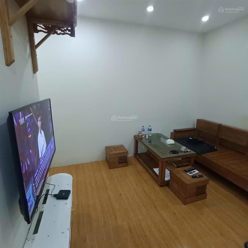 Cho thuê chung cư 2 phòng ngủ 1wc 55m2 full đồ điện nước giá dân phố ái mộ 6.5 triệu 0976 879 ***