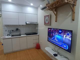 Cho thuê chung cư 2 phòng ngủ 1wc 55m2 full đồ điện nước giá dân phố ái mộ 6.5 triệu 0976 879 ***
