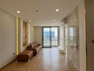 Cho thuê chung cư 2 phòng ngủ đồ cơ bản gần phố cổ chung cư khai sơn city bồ đề 11 triệu0976 879 ***