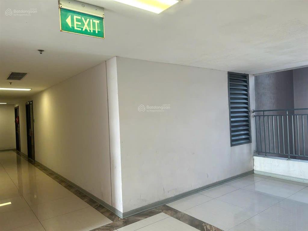 Chính chủ bán căn 3 ngủ 2wc 104m2 full đồ chung cư cao cấp one 18 ngọc lâm giá 8.2 tỷ 0976 879 ***
