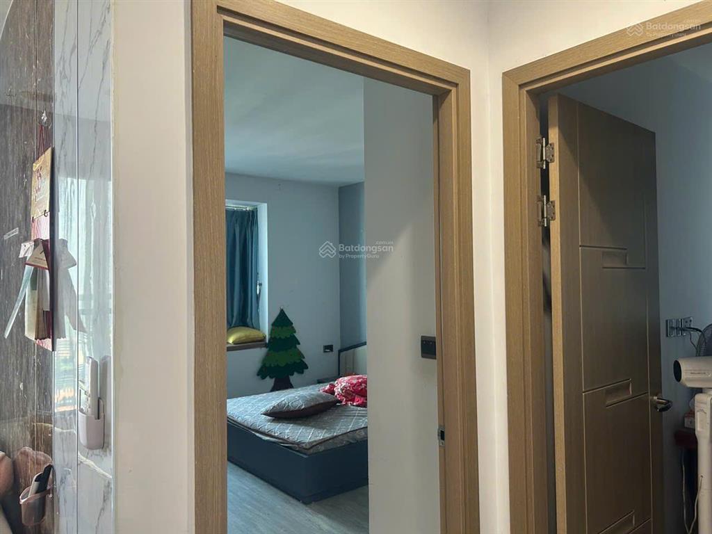 Chính chủ bán căn 3 ngủ 2wc 104m2 full đồ chung cư cao cấp one 18 ngọc lâm giá 8.2 tỷ 0976 879 ***