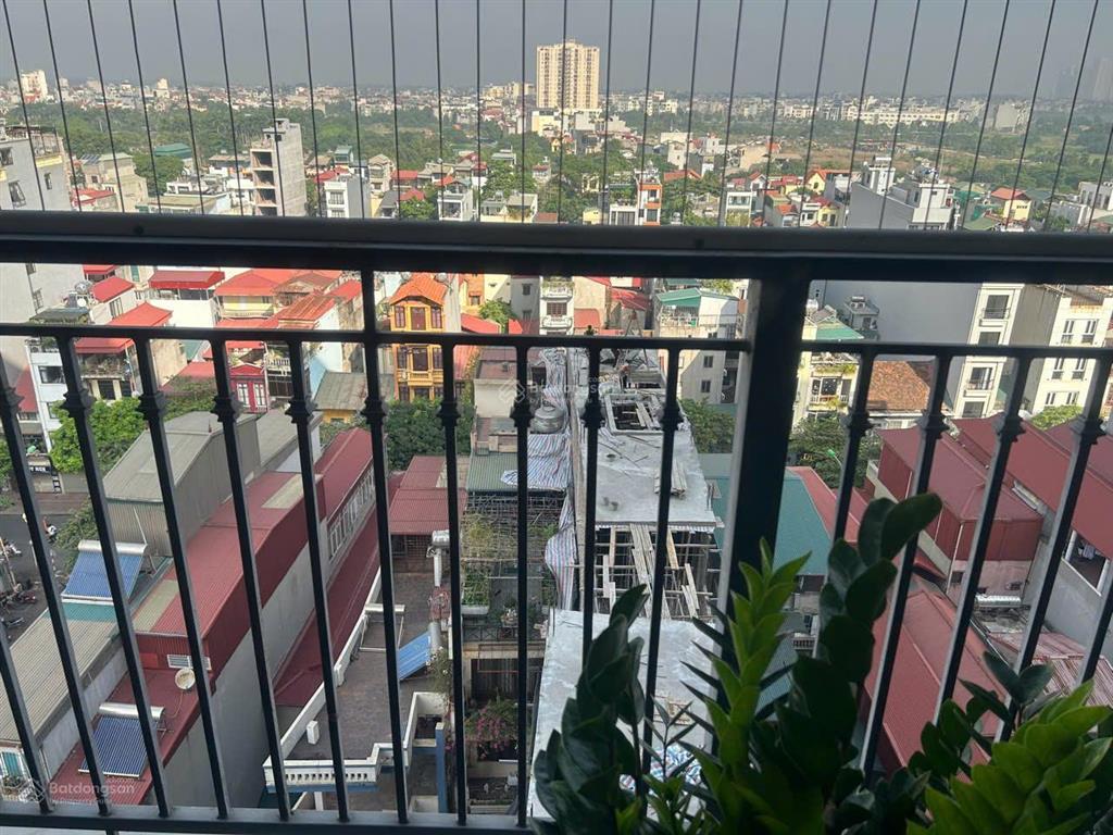 Chính chủ bán căn 3 ngủ 2wc 104m2 full đồ chung cư cao cấp one 18 ngọc lâm giá 8.2 tỷ 0976 879 ***