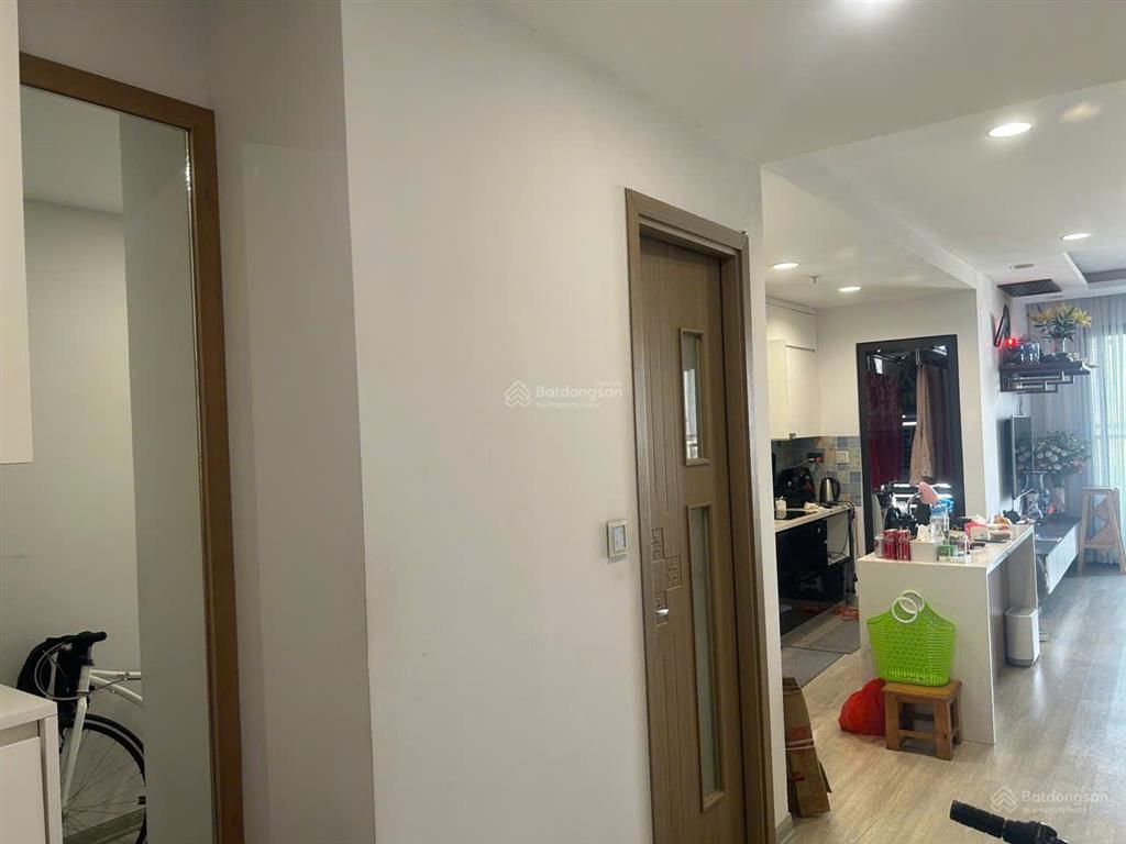 Chính chủ bán căn 3 ngủ 2wc 104m2 full đồ chung cư cao cấp one 18 ngọc lâm giá 8.2 tỷ 0976 879 ***