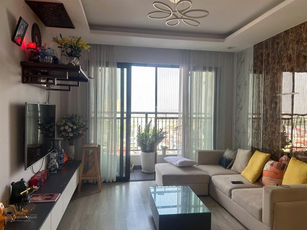 Chính chủ bán căn 3 ngủ 2wc 104m2 full đồ chung cư cao cấp one 18 ngọc lâm giá 8.2 tỷ 0976 879 ***