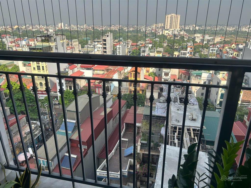 Chính chủ bán căn 3 ngủ 2wc 104m2 full đồ chung cư cao cấp one 18 ngọc lâm giá 8.2 tỷ 0976 879 ***