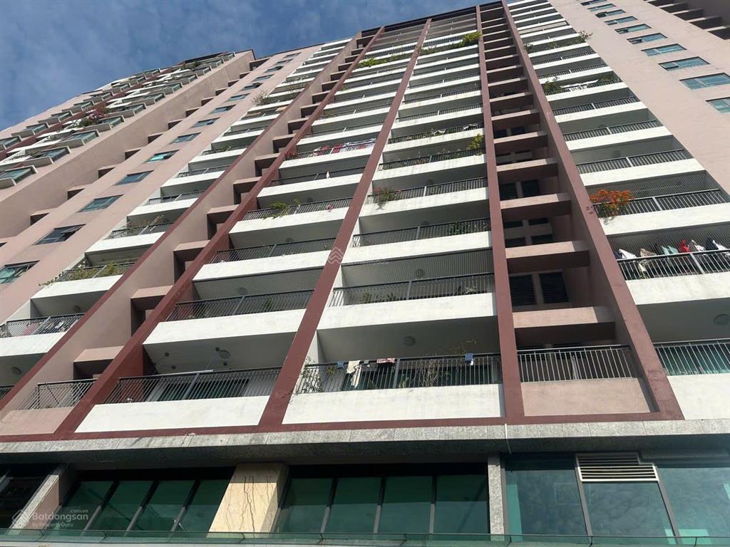Chính chủ bán căn 3 ngủ 2wc 104m2 full đồ chung cư cao cấp one 18 ngọc lâm giá 8.2 tỷ 0976 879 ***