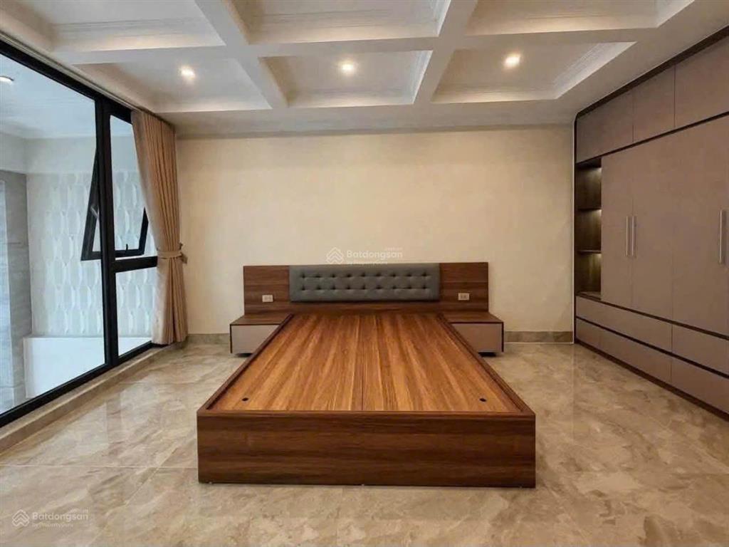 Chính chủ cho thuê căn 2 phòng ngủ 1wc full đồ 60m2 đẹp phố ngọc thụy giá 10 triệu  0976 879 ***