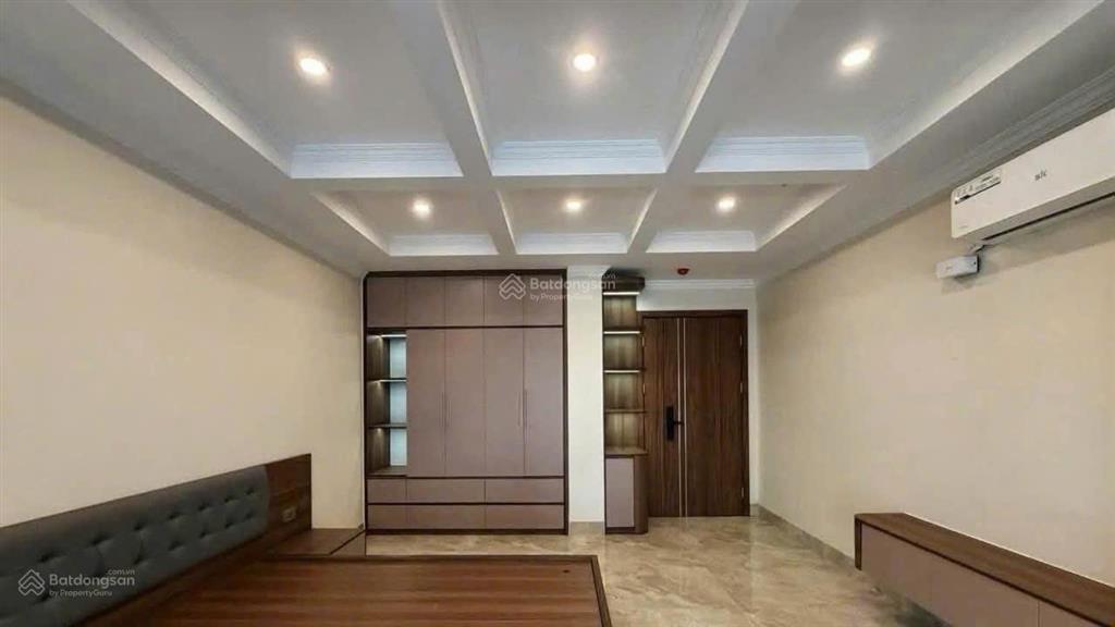 Chính chủ cho thuê căn 2 phòng ngủ 1wc full đồ 60m2 đẹp phố ngọc thụy giá 10 triệu  0976 879 ***