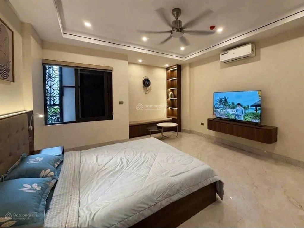 Chính chủ cho thuê căn 2 phòng ngủ 1wc full đồ 60m2 đẹp phố ngọc thụy giá 10 triệu  0976 879 ***