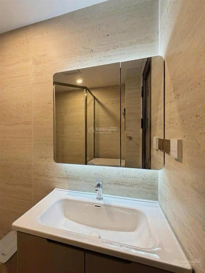 Chính chủ cho thuê căn 2 phòng ngủ 1wc full đồ 60m2 đẹp phố ngọc thụy giá 10 triệu  0976 879 ***