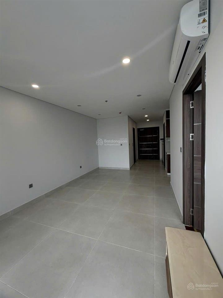 Cho thuê chung cư khai sơn 2 phòng ngủ 78m2 đồ cơ bản thêm giường tủ giá 10,5 triệu 0976 879 ***