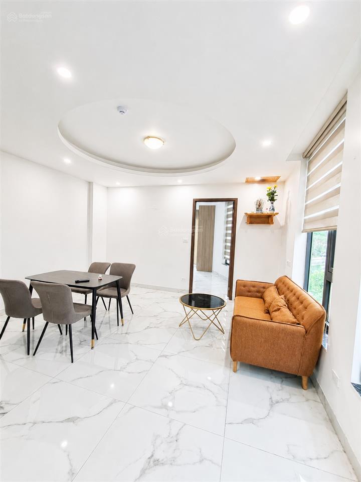 Chính chủ cho thuê căn hộ 1 ngủ 1 khách full đồ 50m2 phố nguyễn sơn,oto đỗ cửa 8 triệu, 0976 879 ***