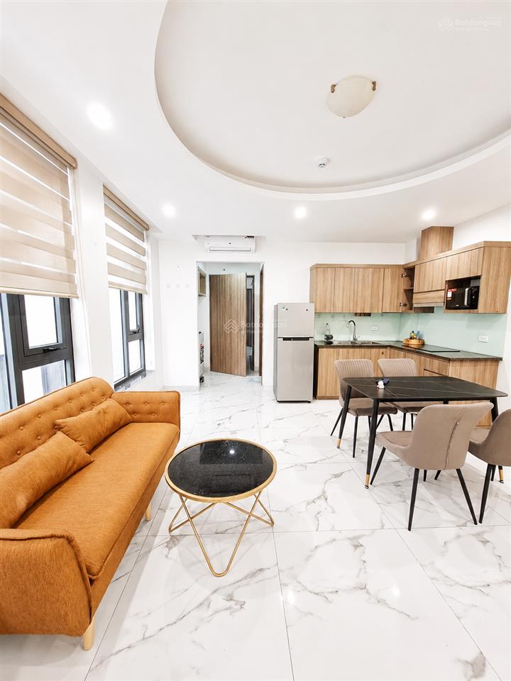 Chính chủ cho thuê căn hộ 1 ngủ 1 khách full đồ 50m2 phố nguyễn sơn,oto đỗ cửa 8 triệu, 0976 879 ***
