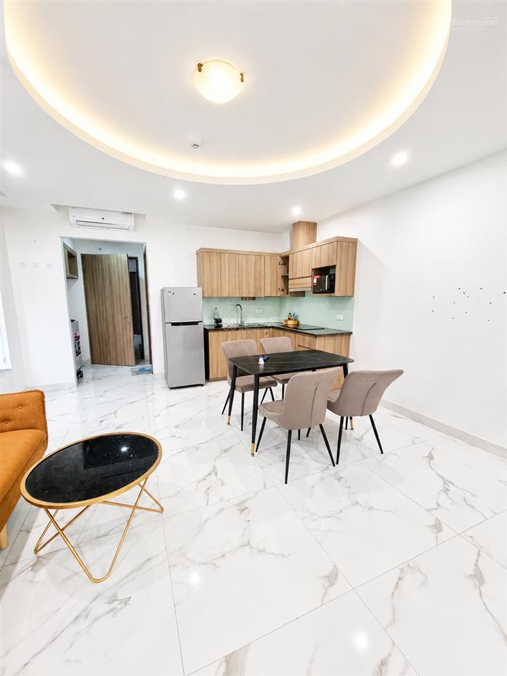 Chính chủ cho thuê căn hộ 1 ngủ 1 khách full đồ 50m2 phố nguyễn sơn,oto đỗ cửa 8 triệu, 0976 879 ***