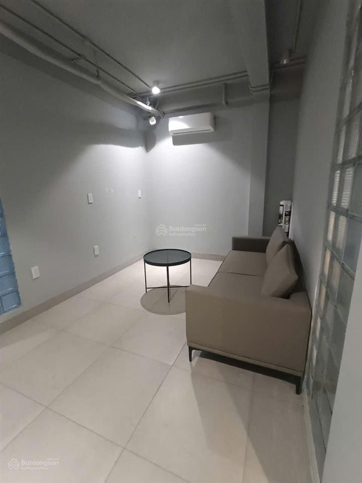 Chính chủ cho thuê căn 2 ngủ full đồ 60m2 phố tư đình giá 7,5 triệu nhận pet, oto đỗ cửa0976 879 ***