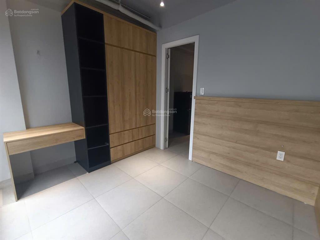 Chính chủ cho thuê căn 2 ngủ full đồ 60m2 phố tư đình giá 7,5 triệu nhận pet, oto đỗ cửa0976 879 ***