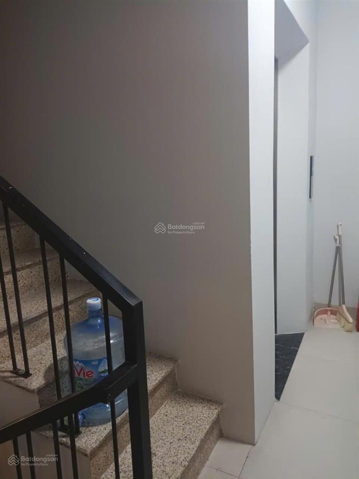 Chính chủ cho thuê căn 2 ngủ full đồ 60m2 phố tư đình giá 7,5 triệu nhận pet, oto đỗ cửa0976 879 ***