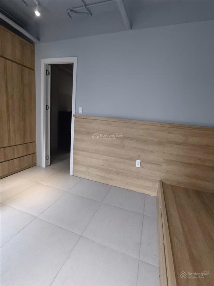 Chính chủ cho thuê căn 2 ngủ full đồ 60m2 phố tư đình giá 7,5 triệu nhận pet, oto đỗ cửa0976 879 ***