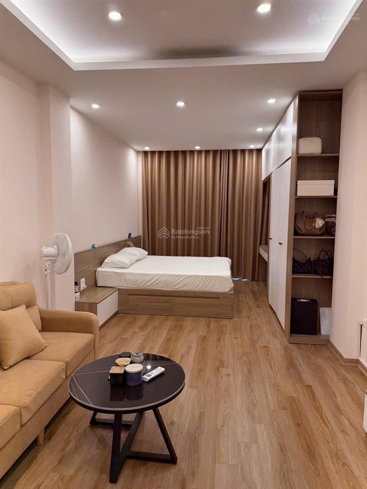 Chính chủ cho thuê căn hộ đẹp 60m2 có ban công phố hồng tiến full đồ giá 8.5 triệu  0976 879 ***