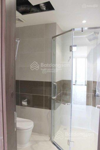Chính chủ cho thuê chung cư 2 ngủ 95m2 đồ cơ bản chung cư northern diamond giá 10 triệu 0976 879 ***