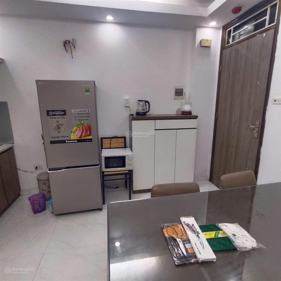 Chính chủ cho thuê chung cư mini 54m2 2 ngủ 1 wc, điện nước giá dân phố ái mộ, bồ đề.  0976 879 ***