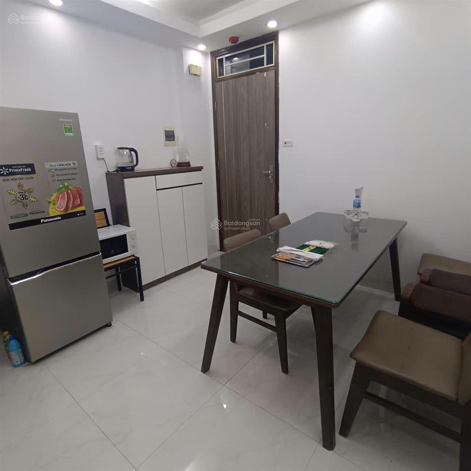 Chính chủ cho thuê chung cư mini 54m2 2 ngủ 1 wc, điện nước giá dân phố ái mộ, bồ đề.  0976 879 ***