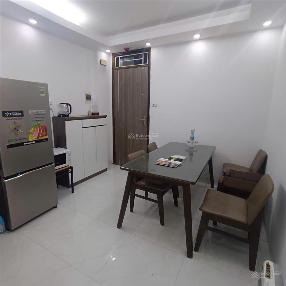 Chính chủ cho thuê chung cư mini 54m2 2 ngủ 1 wc, điện nước giá dân phố ái mộ, bồ đề.  0976 879 ***