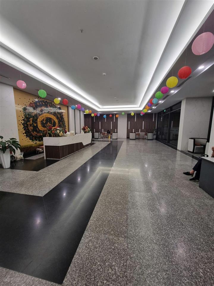 Chính chủ cho thuê 2 ngủ 95m2 đồ cơ bản chung cư northern diamond, cổ linh giá 10 triệu 0976 879 ***