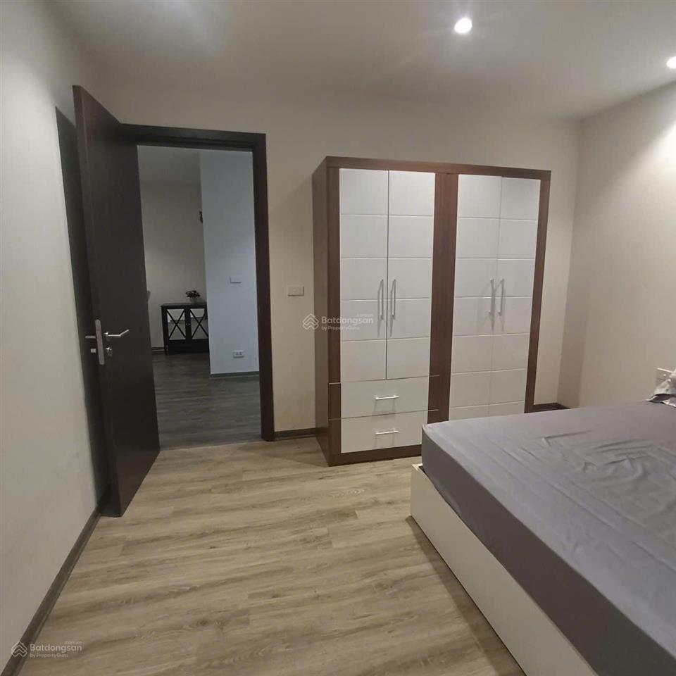 Chính chủ cho thuê căn hộ 2 ngủ 2wc 95m2 full đồ chung northern diamond giá 11 triệu  0976 879 ***