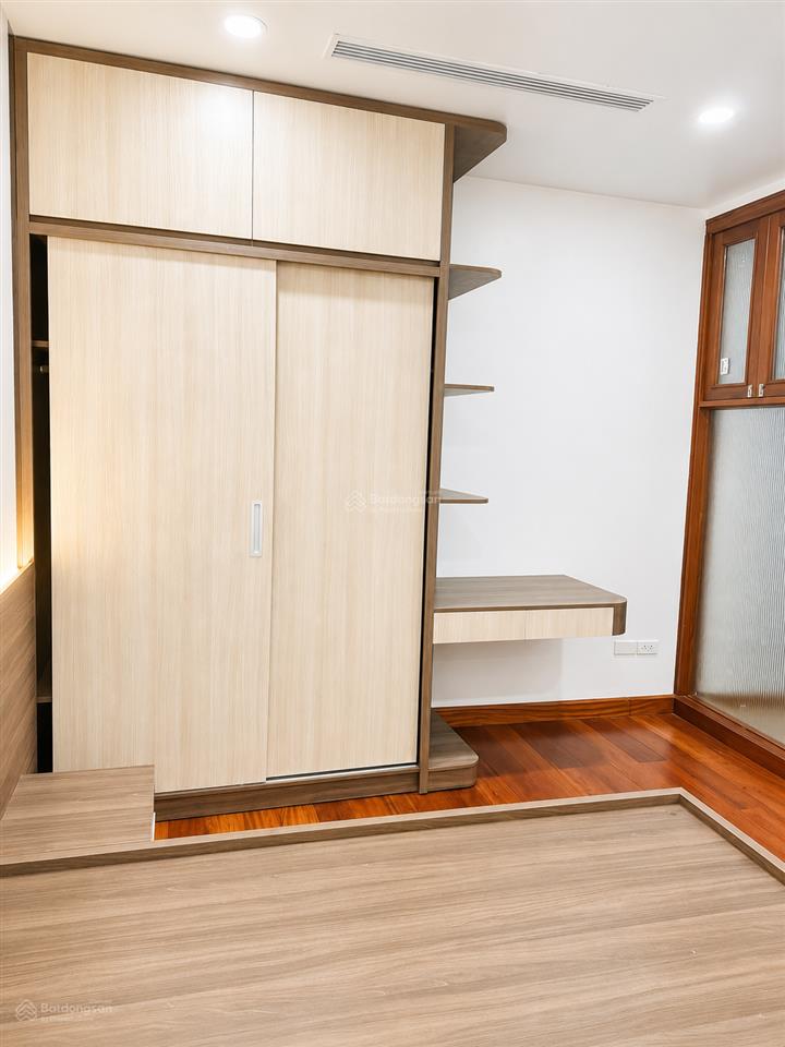 Cho thuê căn 2 phòng ngủ 60m2 full đồ phố lâm hạ gần vietnam airlines jsc giá 9 triệu 0976 879 ***