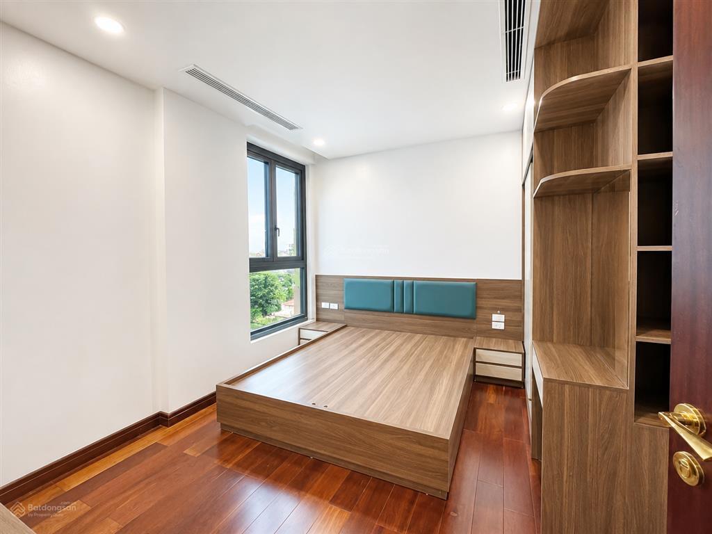 Cho thuê căn 2 phòng ngủ 60m2 full đồ phố lâm hạ gần vietnam airlines jsc giá 9 triệu 0976 879 ***