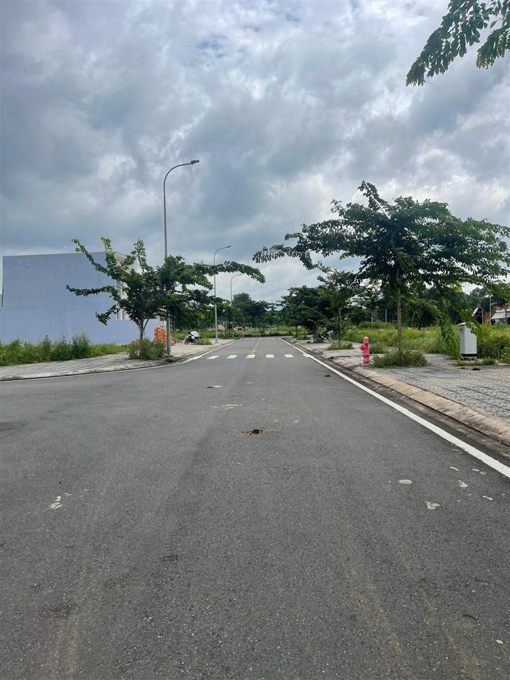 Định cư mỹ cần bán nhanh lô đất sổ hồng riêng khu phố 8, phường xuân lộc