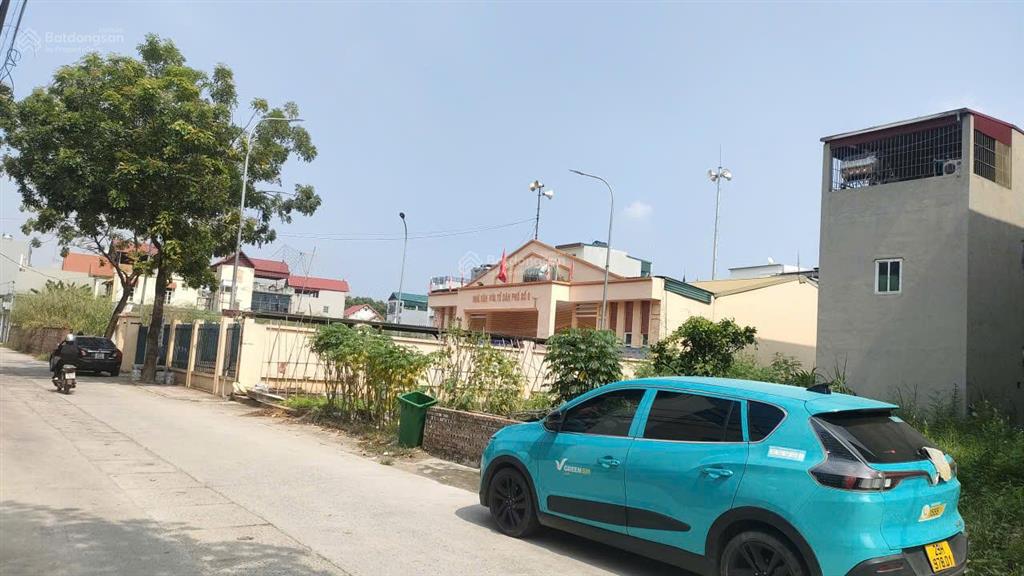 Bán nhà xã quang minh, hn dt50m2, mặt tiền 5.6m, 4.5 tầng, 3p. ngủ, ôtô đỗ cửa, ngõ thông (5.x tỷ)