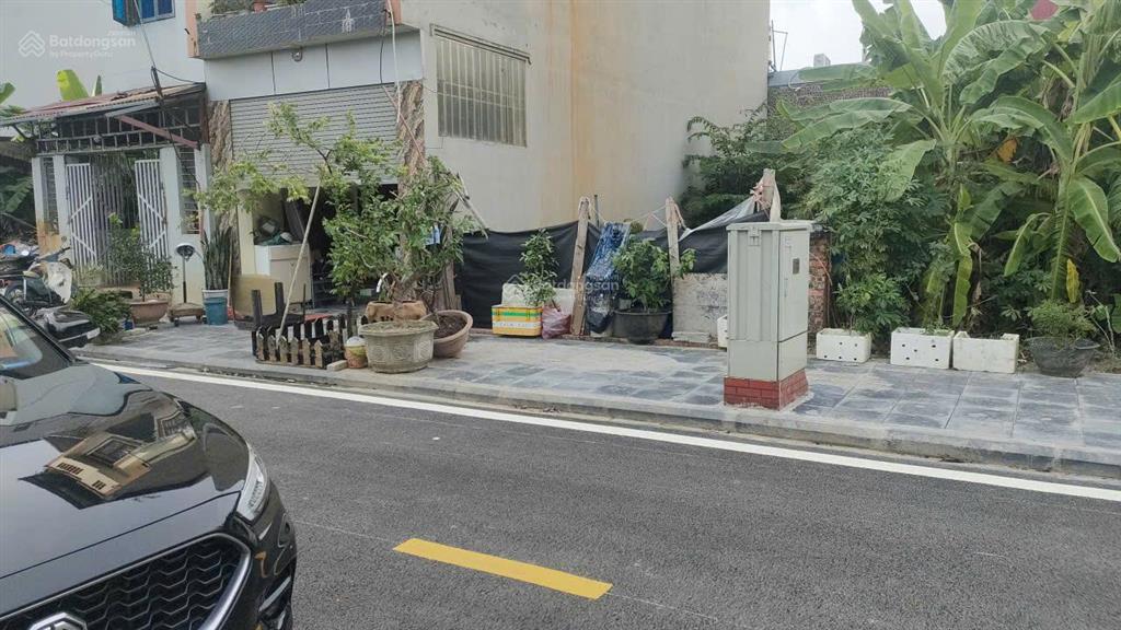 75m2, mt5m, có vỉa hè, ô tô tránh và vào đất  đất dịch vụ tổ 5, gia thượng, xã quang minh, h. nội