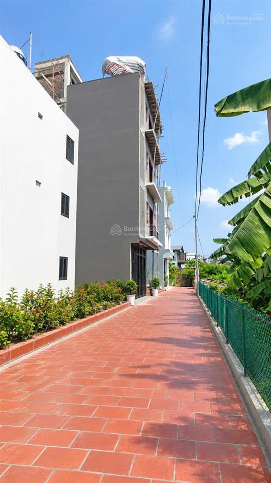 Bán nhà xã quang minh, hn, dt50m2, mặt tiền 5.9m, 3 tầng, 3 ngủ, ô tô đỗ cửa, ngõ thông (4.9 tỷ)