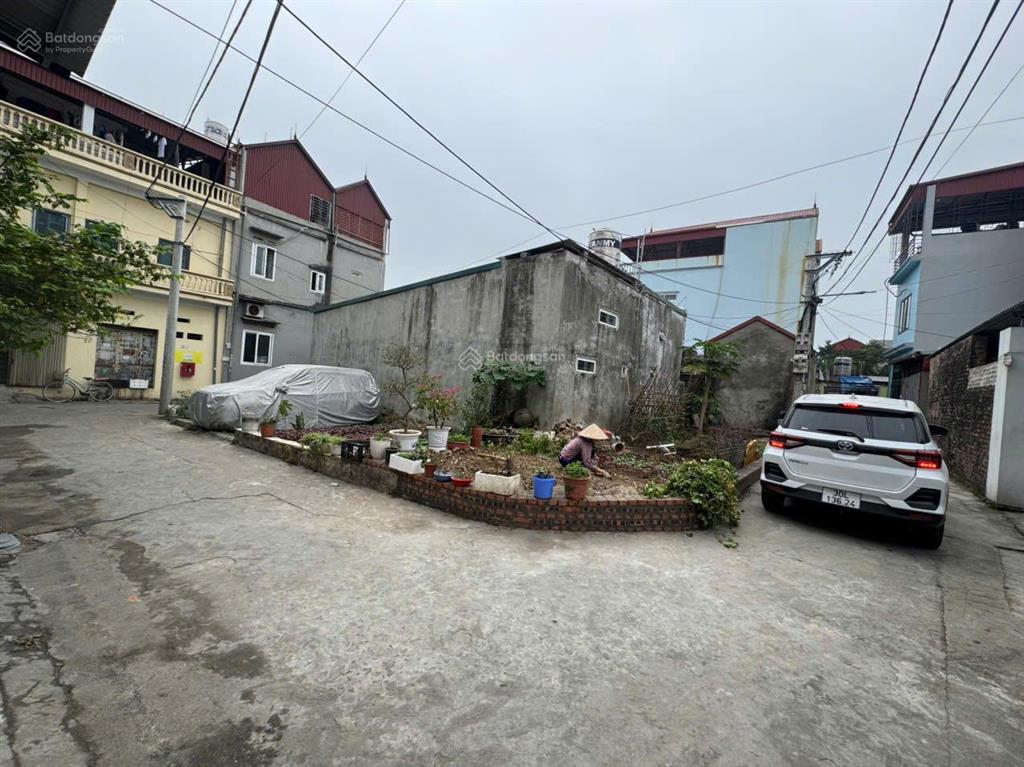 Chỉ nhỉnh 2.9 tỷ, 50m2 lô góc 100% thổ cư, ôtô vào đất  tổ 4, thôn gia thượng, xã quang minh, hn