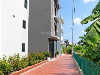 Bán nhà quang minh, mê linh, hn,  dt 44m2, mặt tiền 5.2m, 4.5 tầng, 3 ngủ, ô tô đỗ cửa, ngõ thông