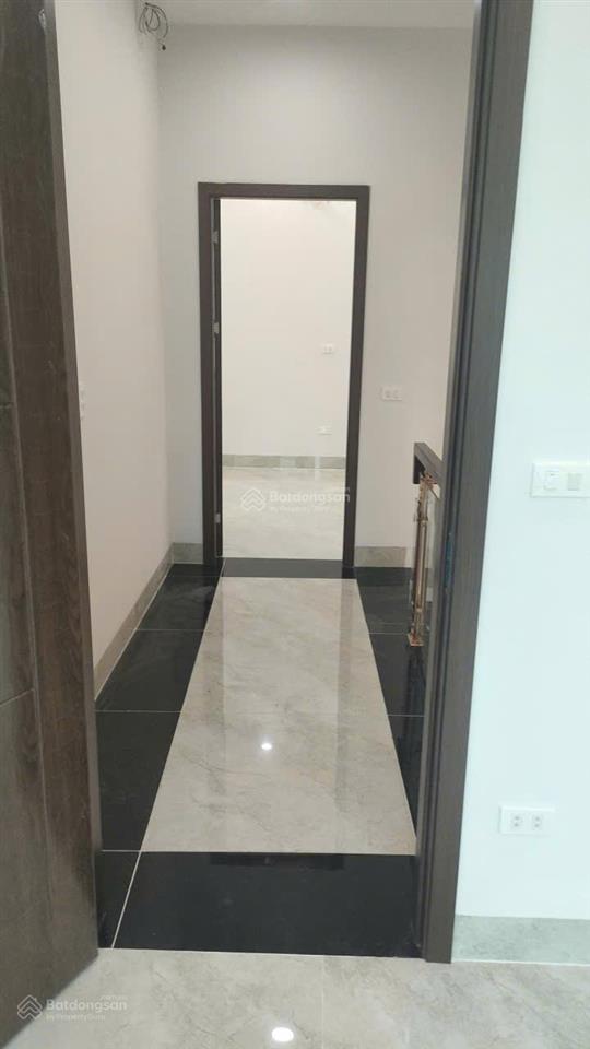 Bán nhà dt 44m2, mt 5m, 5 tầng, 3 ngủ, ô tô đến cửa  thôn ấp tre, xã quang minh, hà nội (4.5 tỷ)