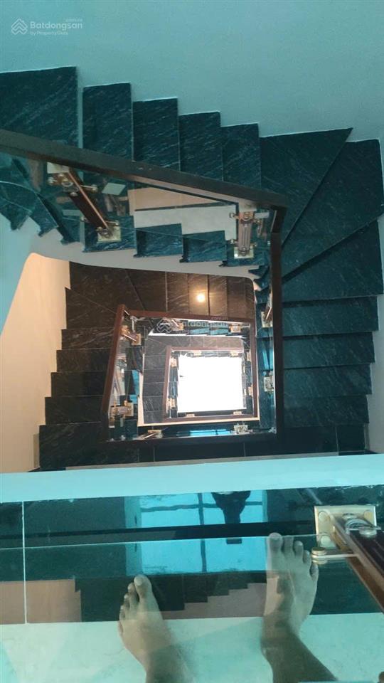 Bán nhà dt52m2, mặt tiền 5m, 4 tầng, 4p. ngủ, ô tô đỗ cửa  thôn ấp tre, xã quang minh, hn (5.7 tỷ)
