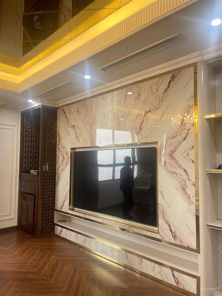 Chính chủ  cho thuê 4pn brg lê văn lương