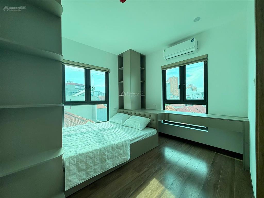 Cho thuê căn hộ vip 2 ngủ 1 khách mới tinh tại 106 hoàng quốc việt, nhà mới tinh, full nội thất.