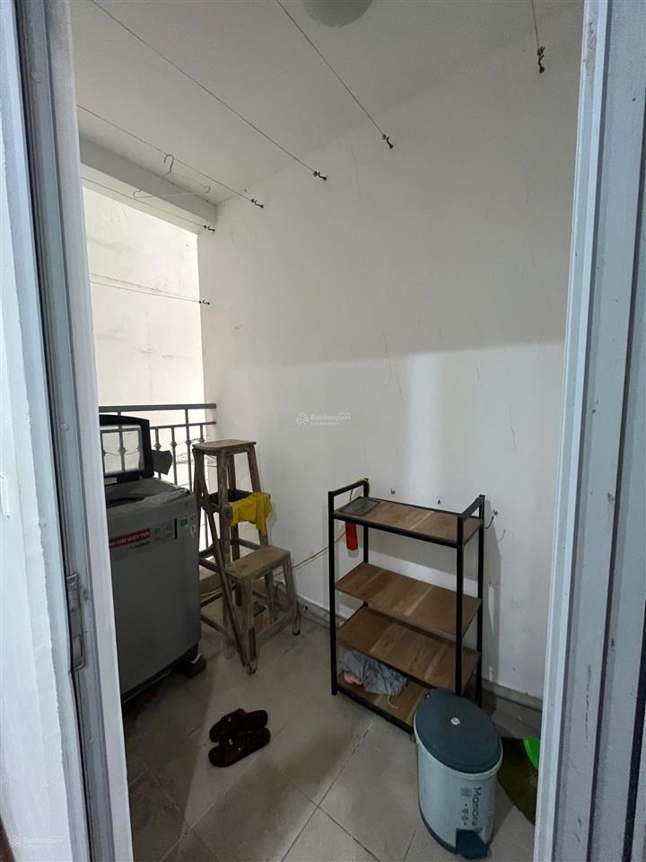 Cho thuê căn 2n2vs tòa a2, tầng 21  căn hoa hậu 2 ban công view đường hàm nghi