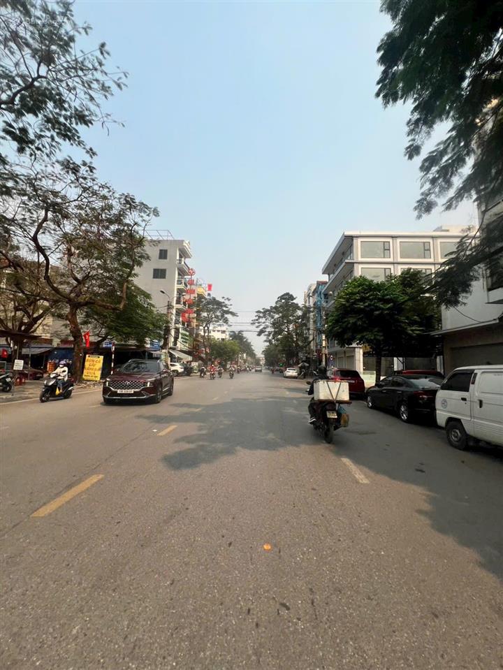 Bán nhà mặt đường quán nam  vị trí đẹp nhất phố  kinh doanh tốt