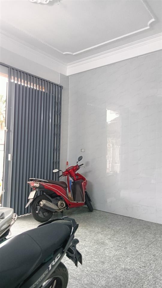 #  MT Duy Tân, gần Bạch Đằng, 90m2, 3 tầng cứng, 8 căn hộ, thu 35tr/th