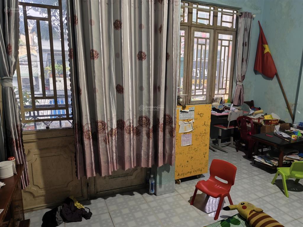 Mt hoàng diệu gần chợ, 75m2 ngang 4.8m, 2 tầng móng trụ kiên cố.