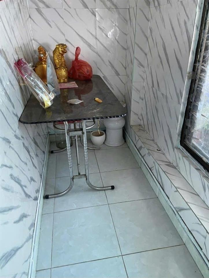 # Góc 3 mặt kiệt 2.5m thông, gần MT Lê Duẩn, 30m2, 2 tầng 2PN, 2.x tỷ