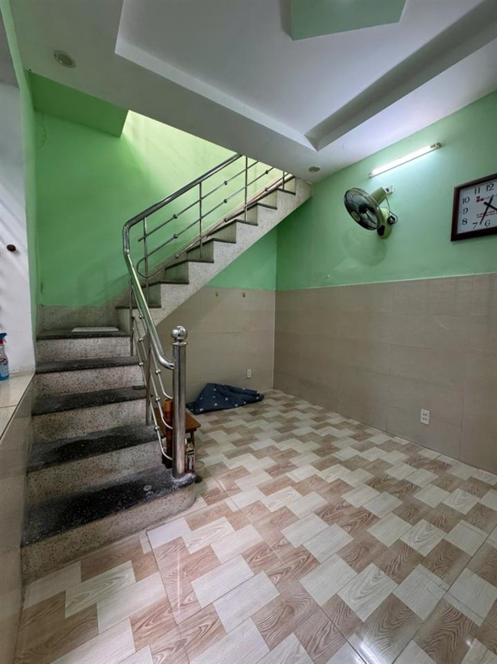 #  2.35 tỷ Nhà gần Mặt Tiền Hàm Nghi, 2 tầng cứng ngắc, ở ngay