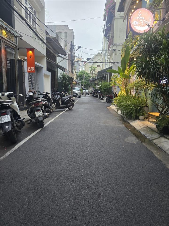# Sát MT Thái Phiên, gần Bạch Đằng, 38m2, 2 tầng đúc còn mới, nhỉnh 4 tỷ