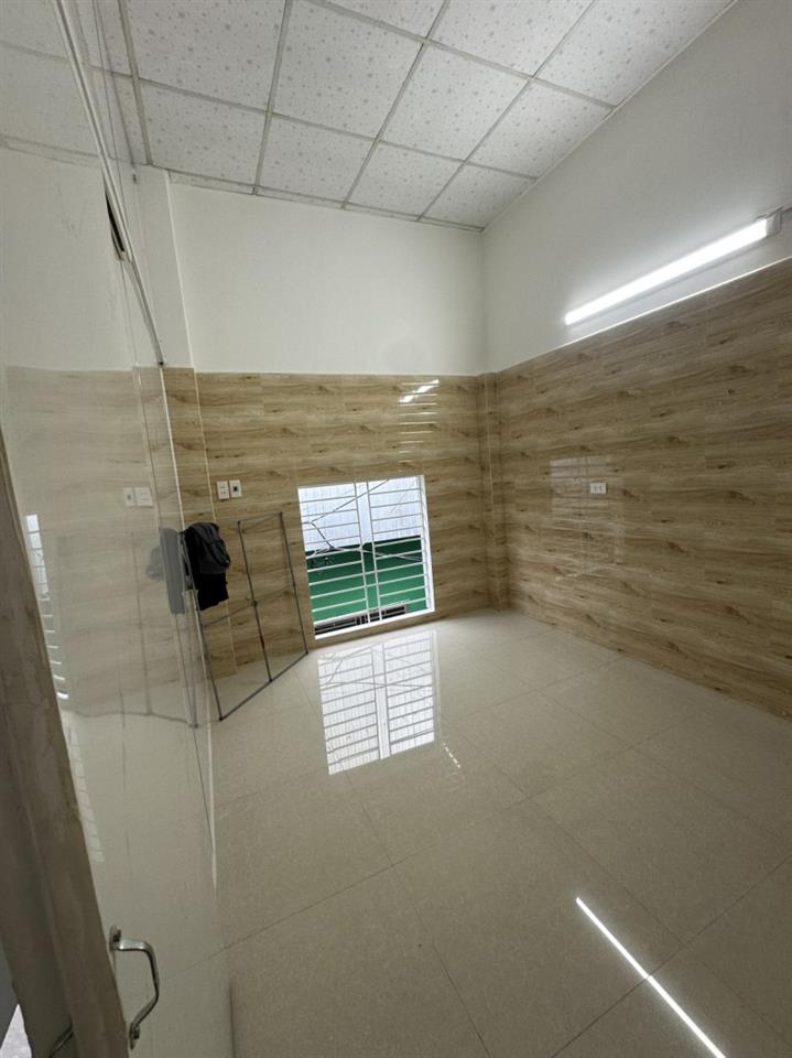 # 2.4 tỷ Lô Góc kiệt gần Nguyễn Văn Linh, đi bộ ra Cầu Rồng, 2 tầng, thoáng mát